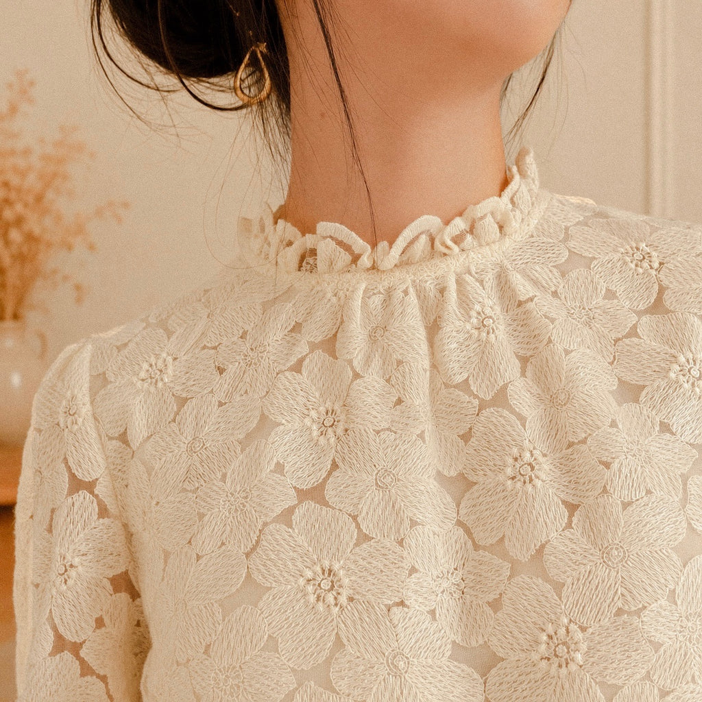 The  Élina Blouse